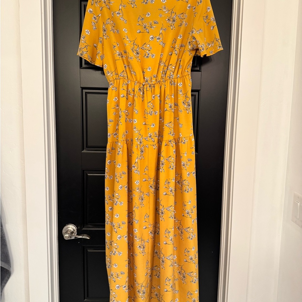 SHEIN Floral Surplice Front Flutter
Sleeve Maxi Dress - Picture 3 of 4